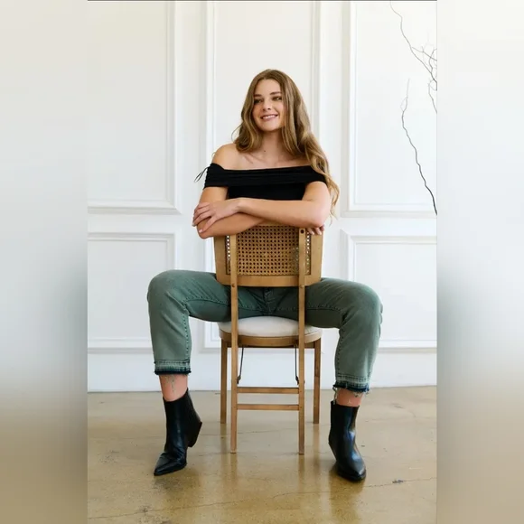 Artemis Women's Cropped Jeans in Green NWT - Picture 3 of 6